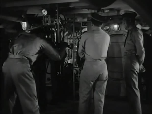 Submarine raider