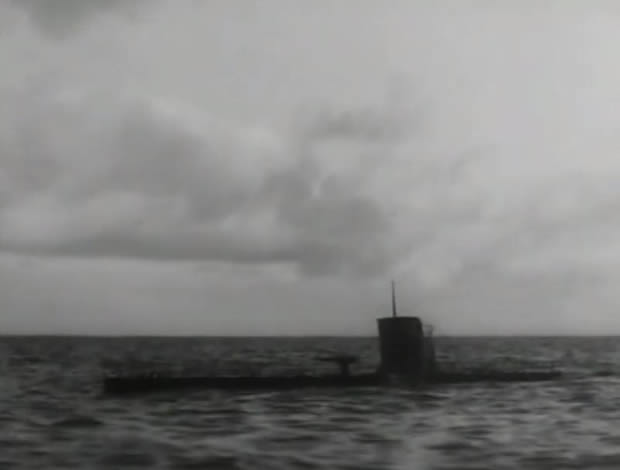 Submarine raider